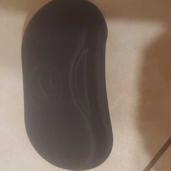 Eagle Eyes Zipup Hard Case fir Eyeglasses Sunglasses - Picture 1 of 3